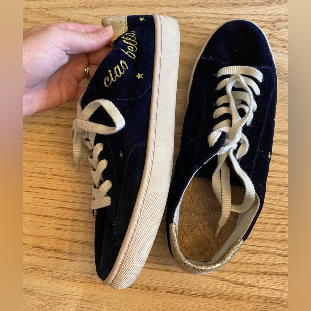 Soludos sneakers dark blue velvet with Ciao Bella written - size 7.5